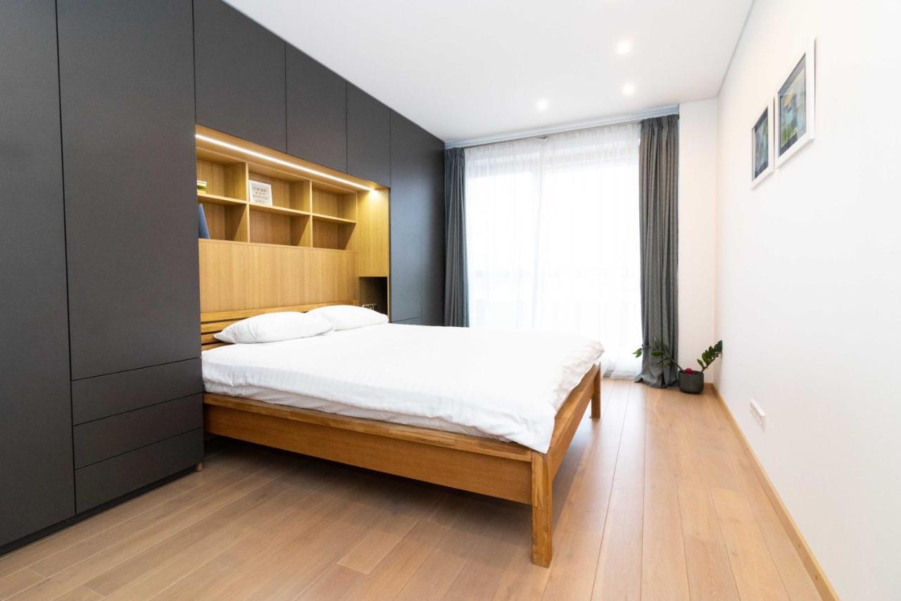 Cohost I Sunny Center Apt, Covered Parking, Balcony & Self Check-In Kaunas Exteriör bild