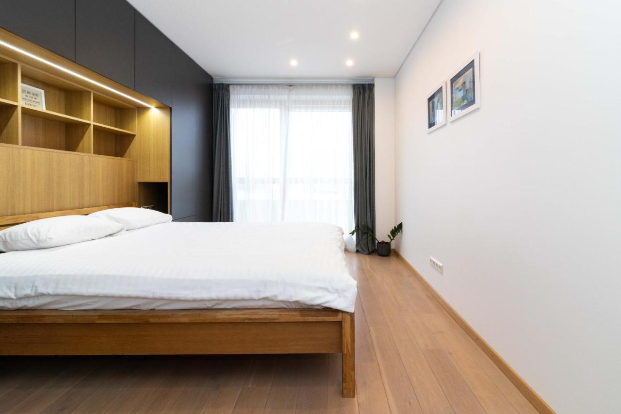 Cohost I Sunny Center Apt, Covered Parking, Balcony & Self Check-In Kaunas Exteriör bild
